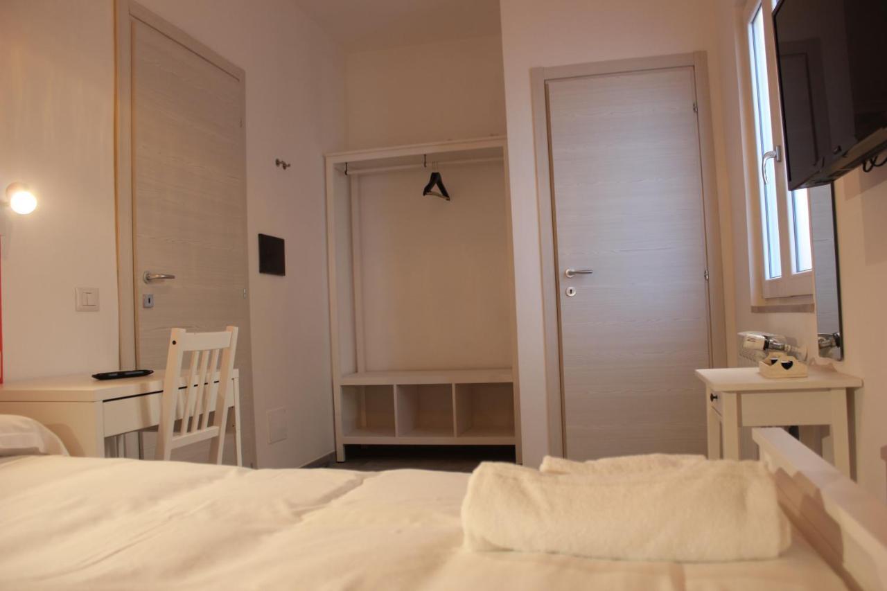 Roman Sunrise Rooms Екстериор снимка