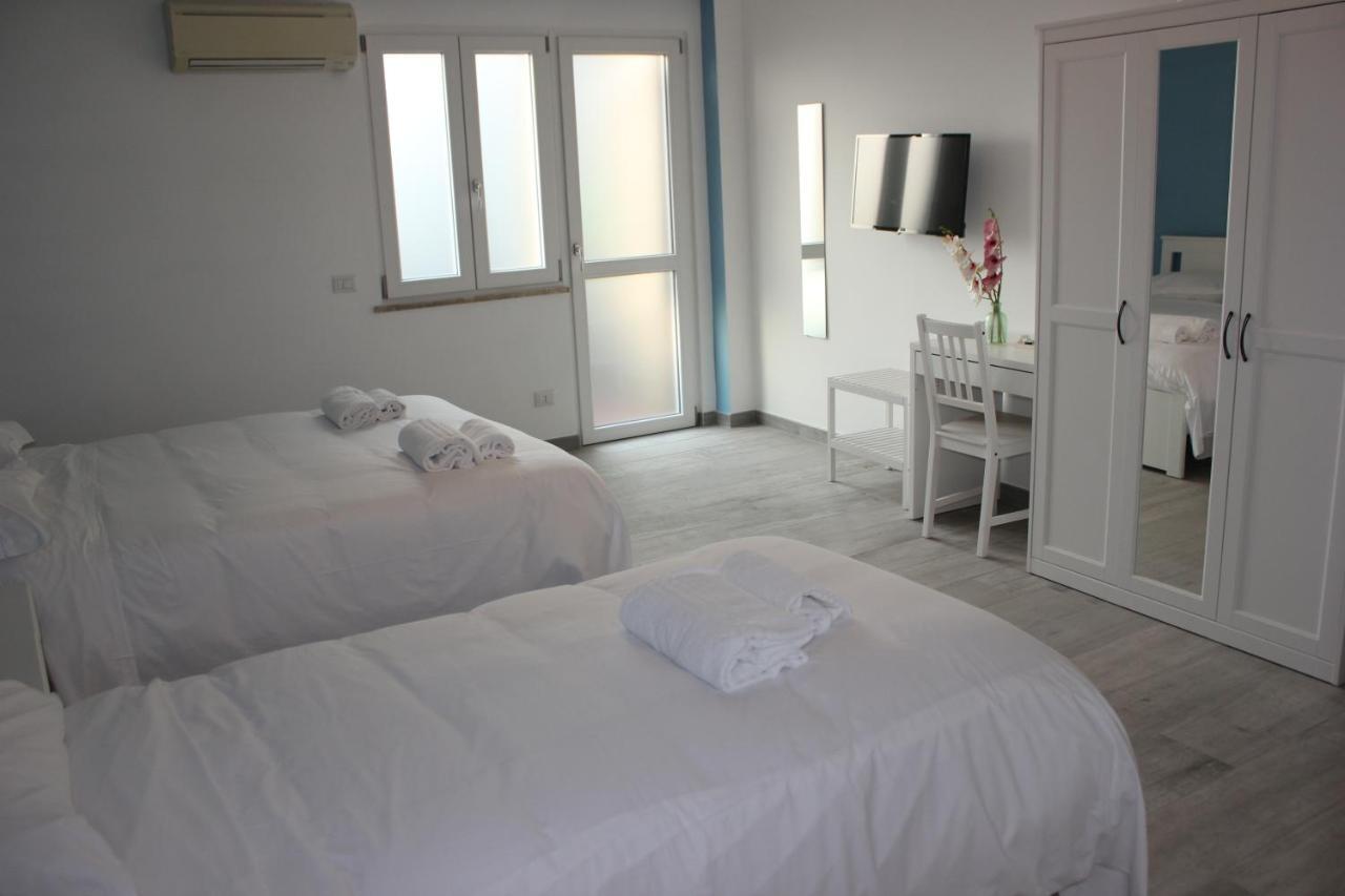 Roman Sunrise Rooms Екстериор снимка