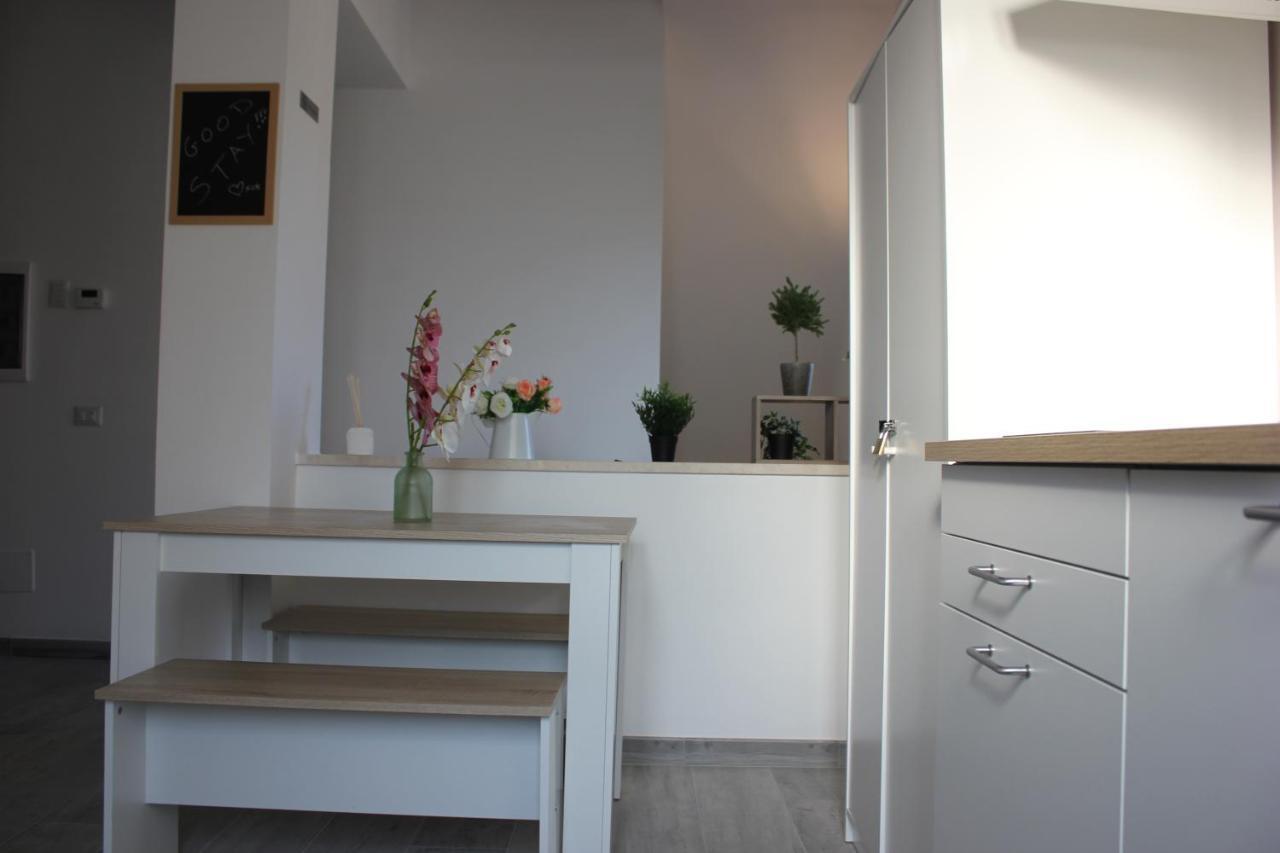 Roman Sunrise Rooms Екстериор снимка