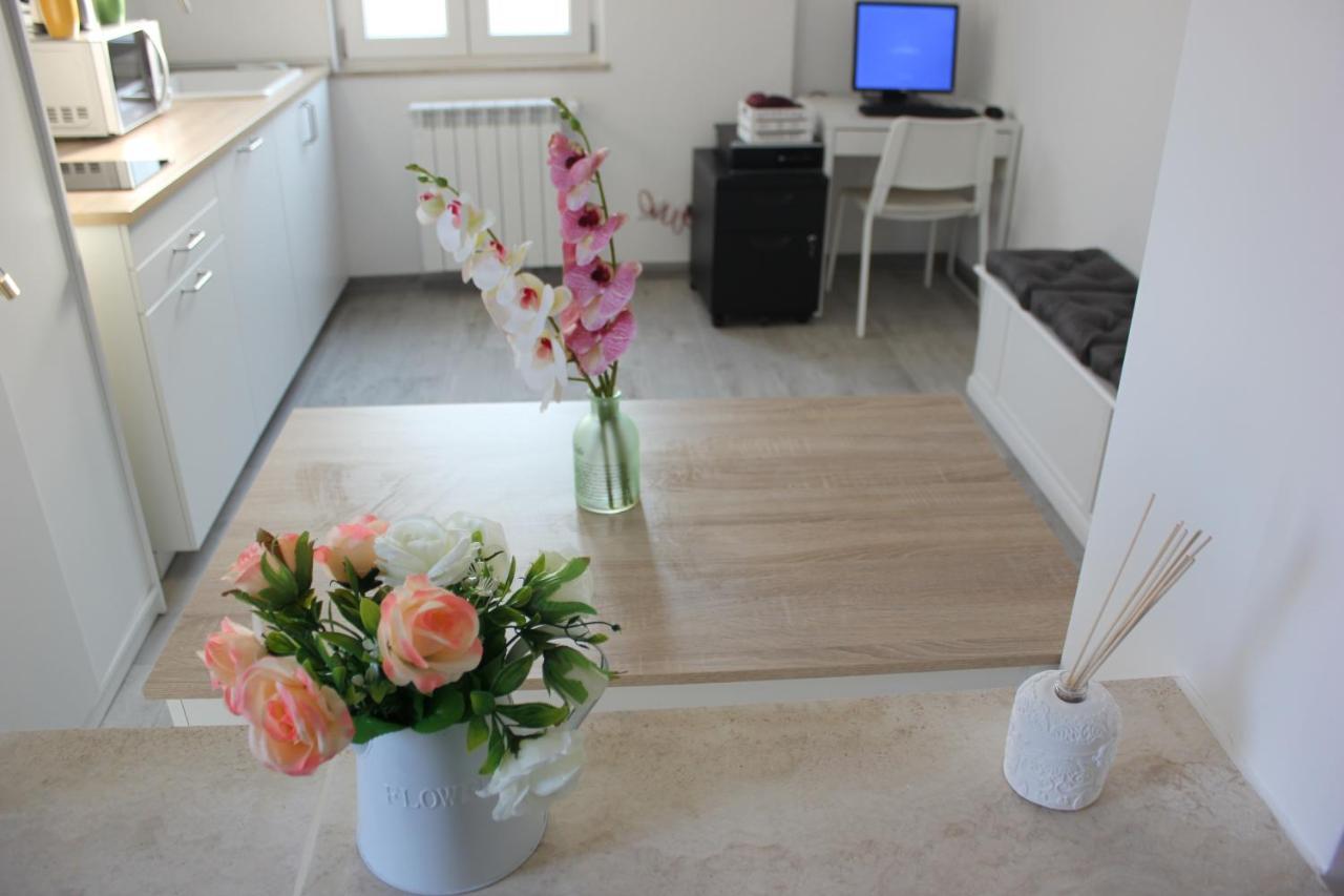 Roman Sunrise Rooms Екстериор снимка
