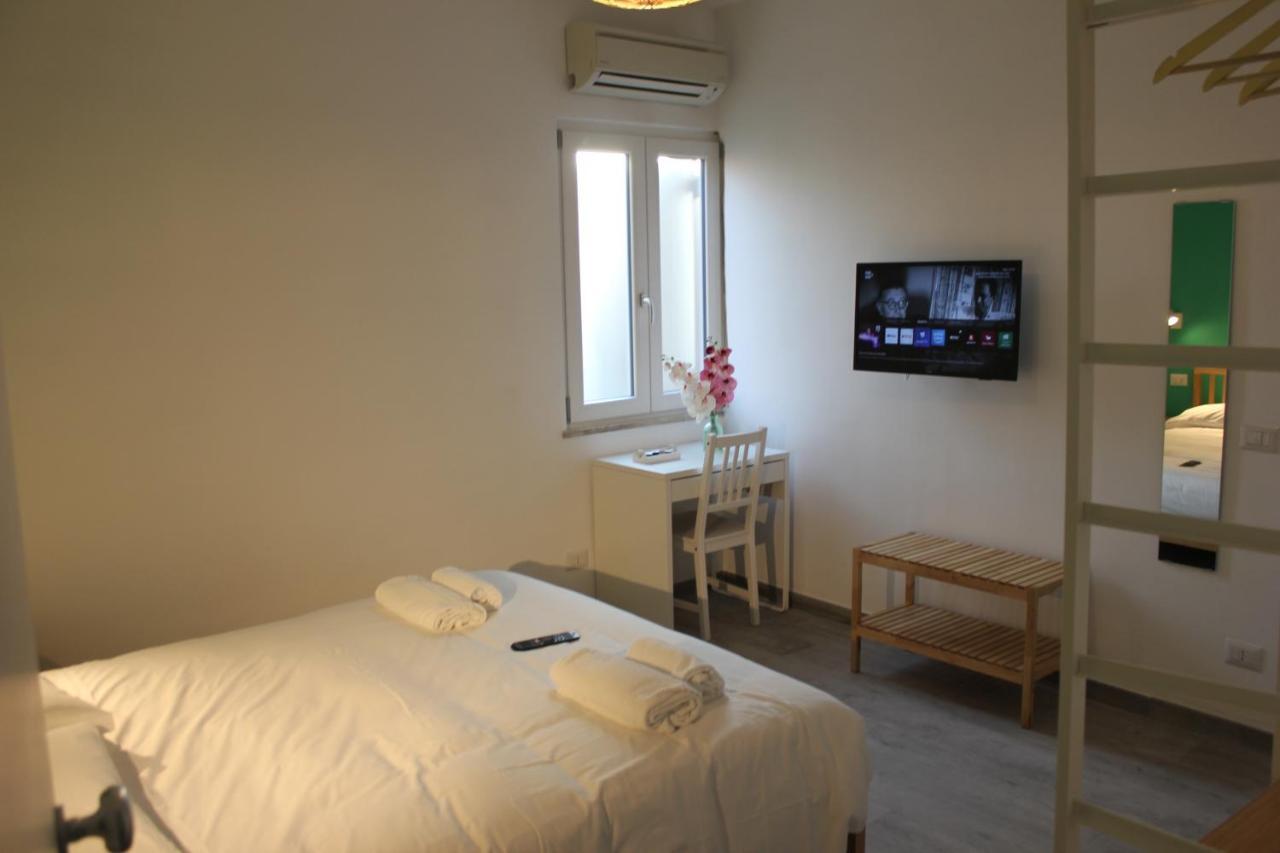 Roman Sunrise Rooms Екстериор снимка