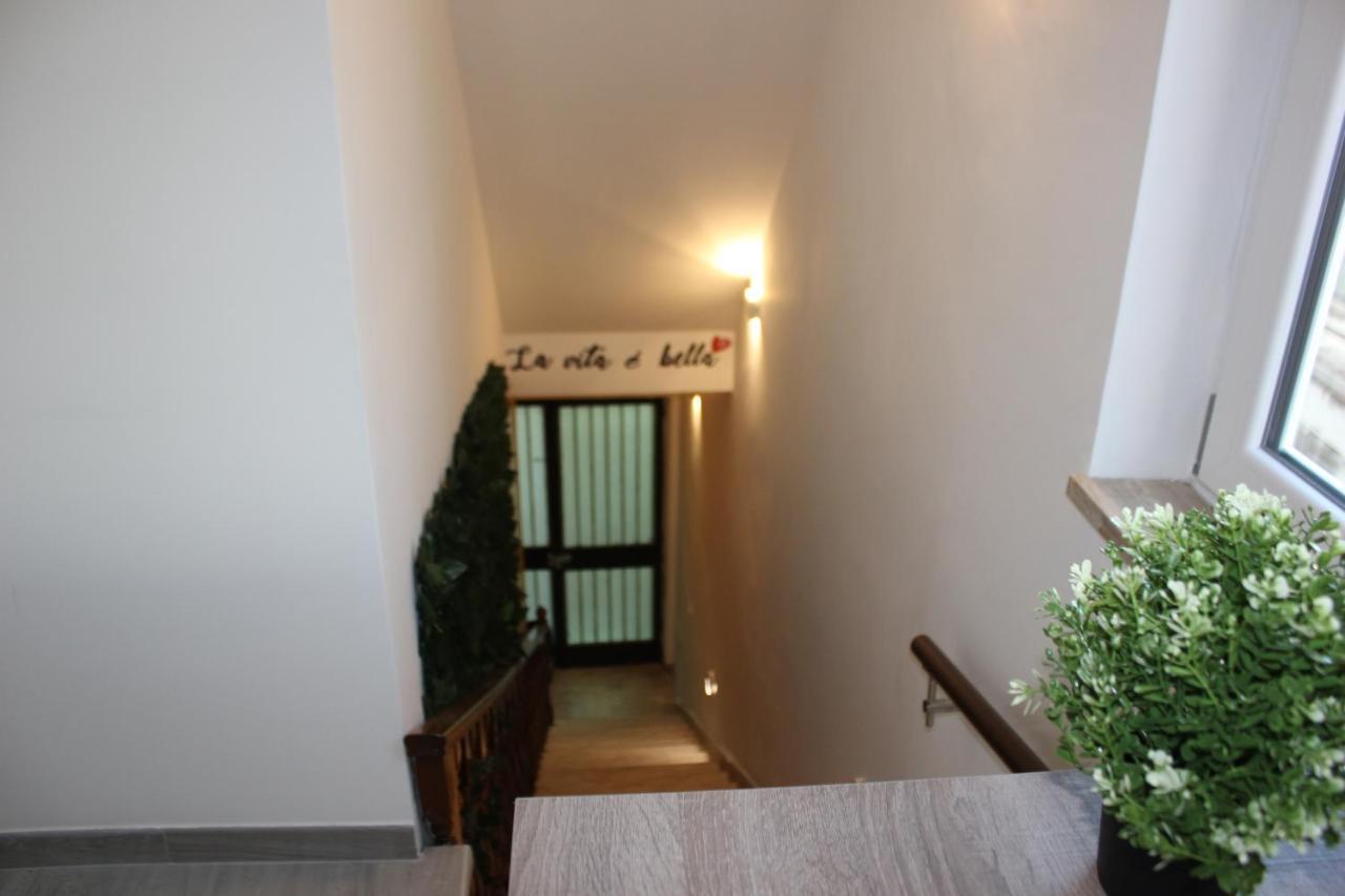 Roman Sunrise Rooms Екстериор снимка