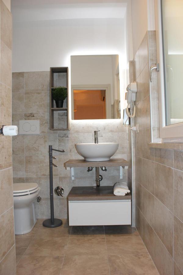 Roman Sunrise Rooms Екстериор снимка